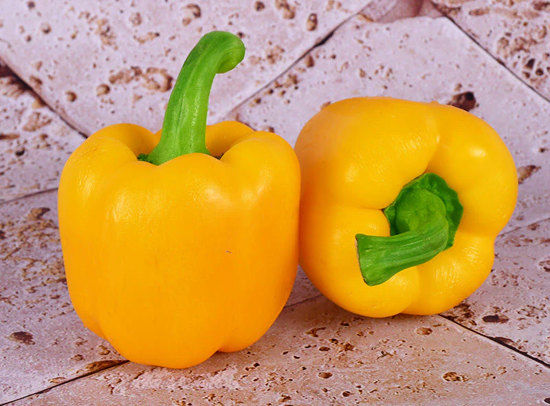 organic yellow capsicum 180g (#125936)